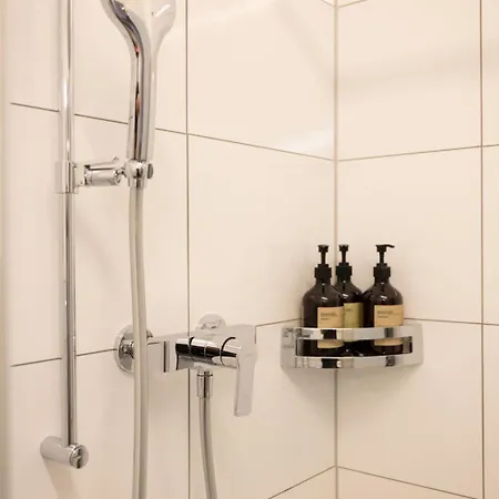 Stadtloft Zuerich- Oerlikon Apartment *